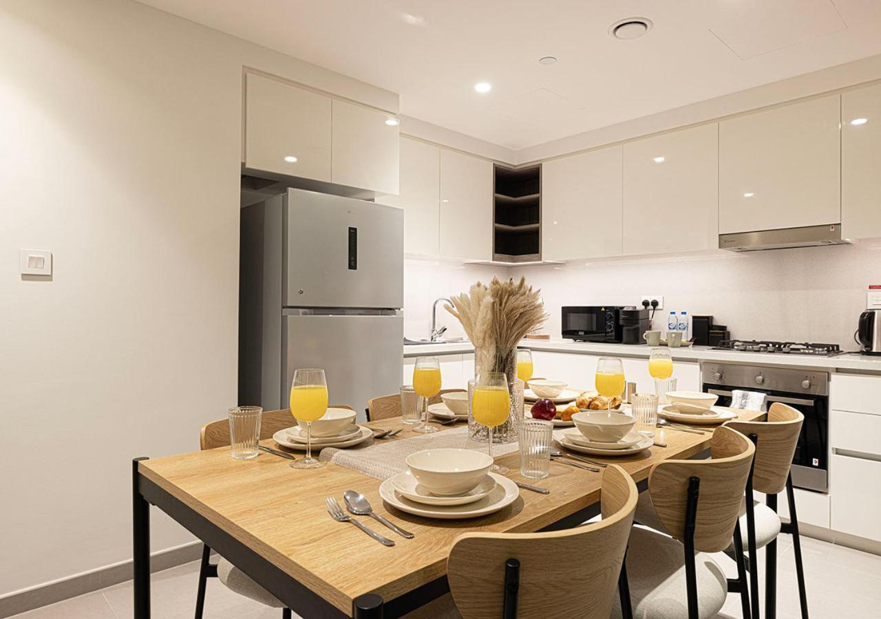 Luxury 2 Bedroom Apartment, 5 Mins To Mall With Amazing View In Downtown Views 2 *