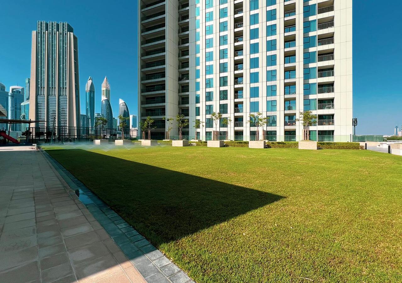 Luxury 2 Bedroom Apartment, 5 Mins To Mall With Amazing View In Downtown Views 2 * Dubai