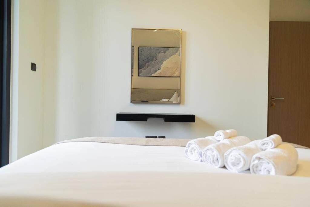 Burj & Fountain Views - Large For 12 Guests! Apartment *