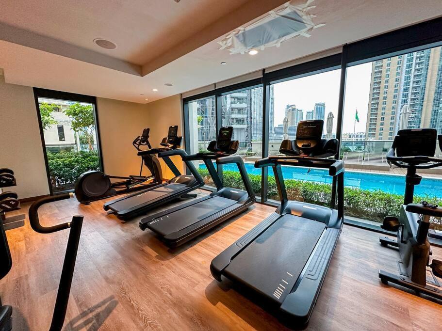 Apartment Burj & Fountain Views - Large For 12 Guests!
