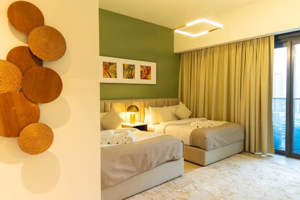 Burj & Fountain Views - Large For 12 Guests! Apartment