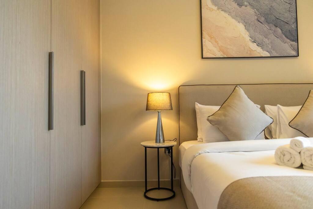 Apartment Burj & Fountain Views - Large For 12 Guests! *