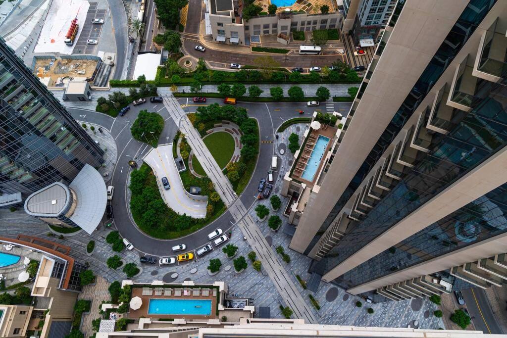 Apartment Burj & Fountain Views - Large For 12 Guests! Dubai