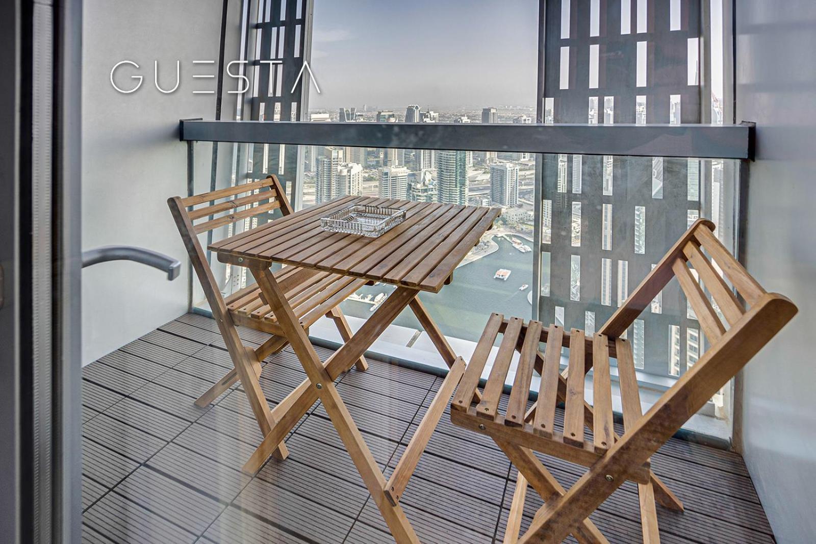 Apartment Cayan Tower, Marina Dubai
