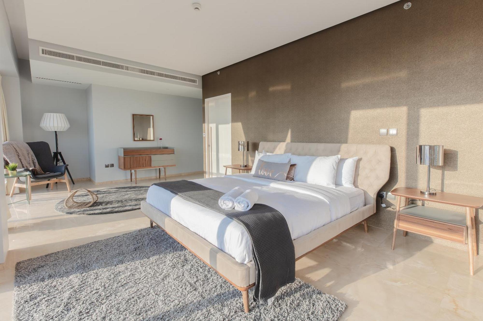 Stella Stunning & Luxurious 4bdr Penthouse Marina *