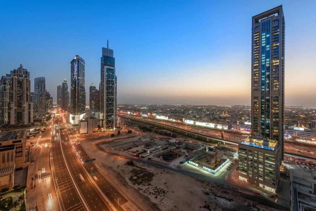 First Class 1br Premium & Spacious Escape Apartment Dubai