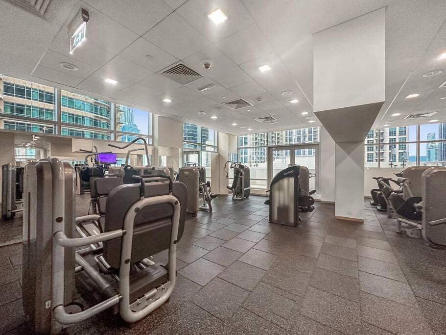 Apartment First Class 1br Premium & Spacious Escape