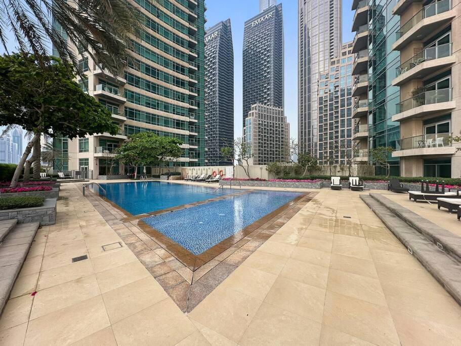First Class 1br Premium & Spacious Escape * Dubai