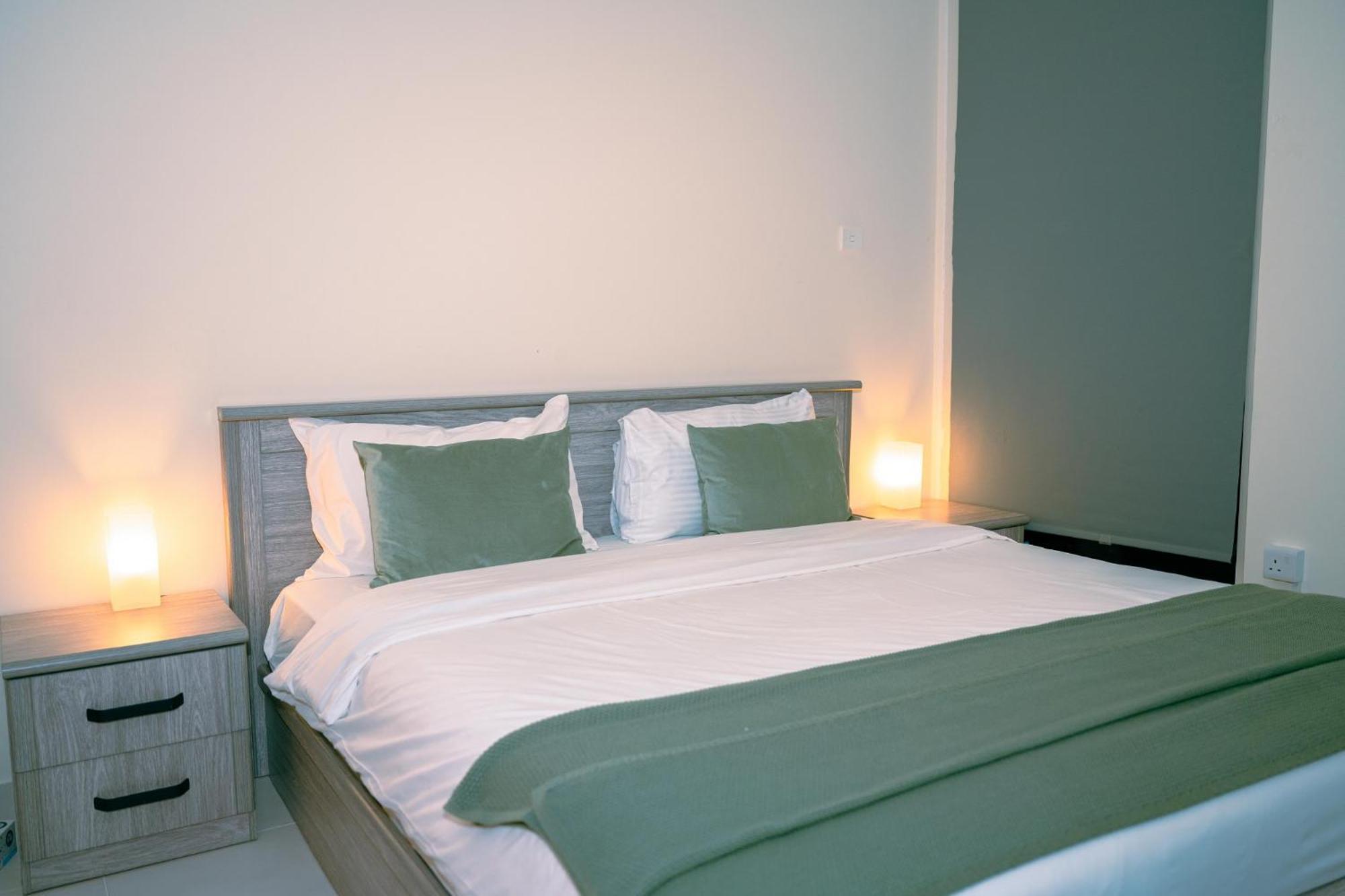 Marina View 2 Bedrooms Apartment-gladiolus-by Grand Vista Holiday home