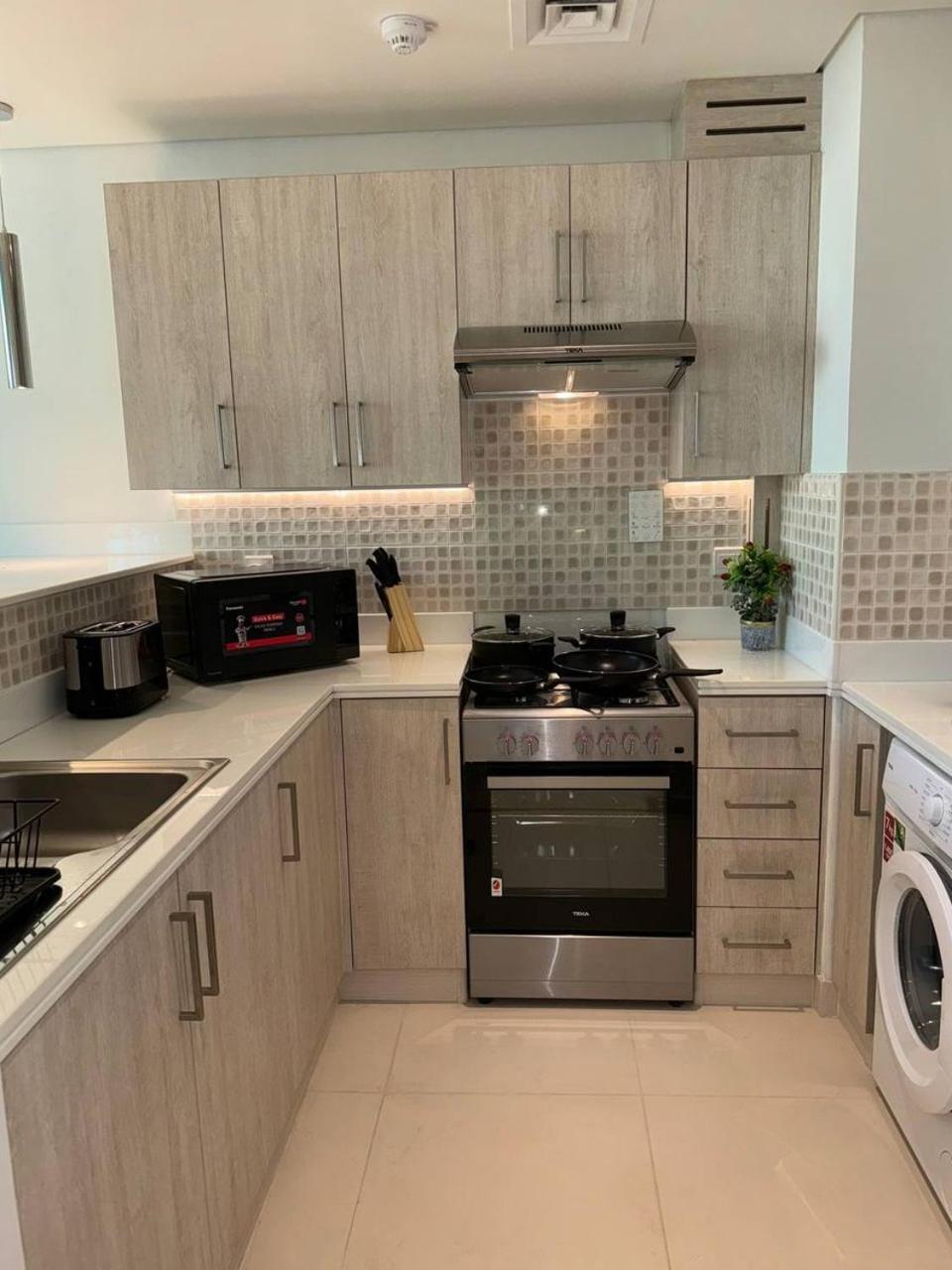 Luxury Sea View 5 Star One Bedroom-seven & - West Beach At The Palm Jumeirah -privet Beach Apartment Dubai