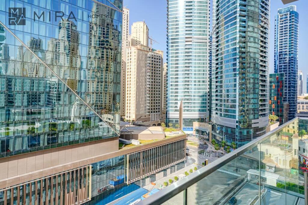 Mira Homes - Luxury 2 Bed In La Vie Apartment *