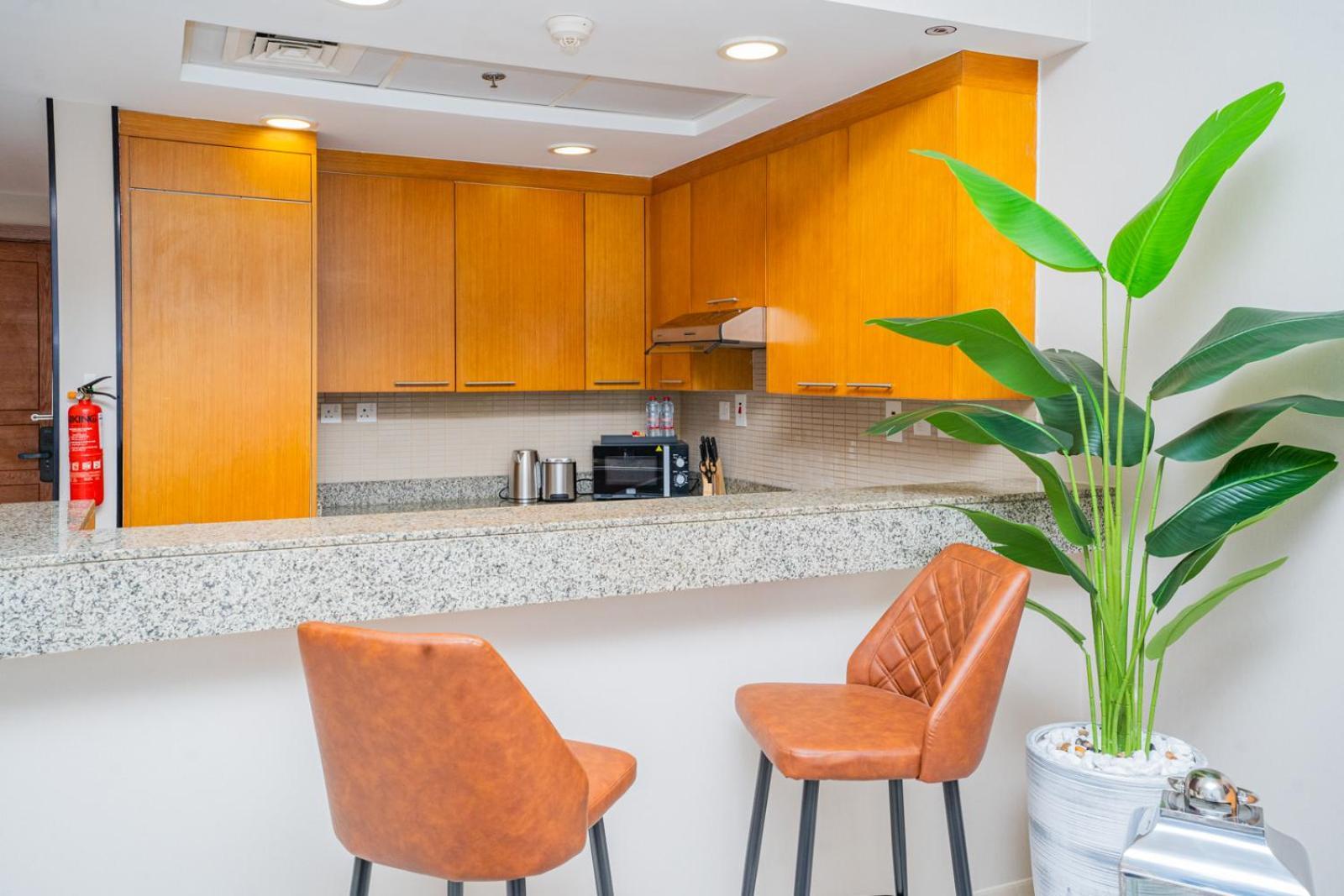 Apartment Escape 24 Homes - Bay Square - Business Bay Dubai