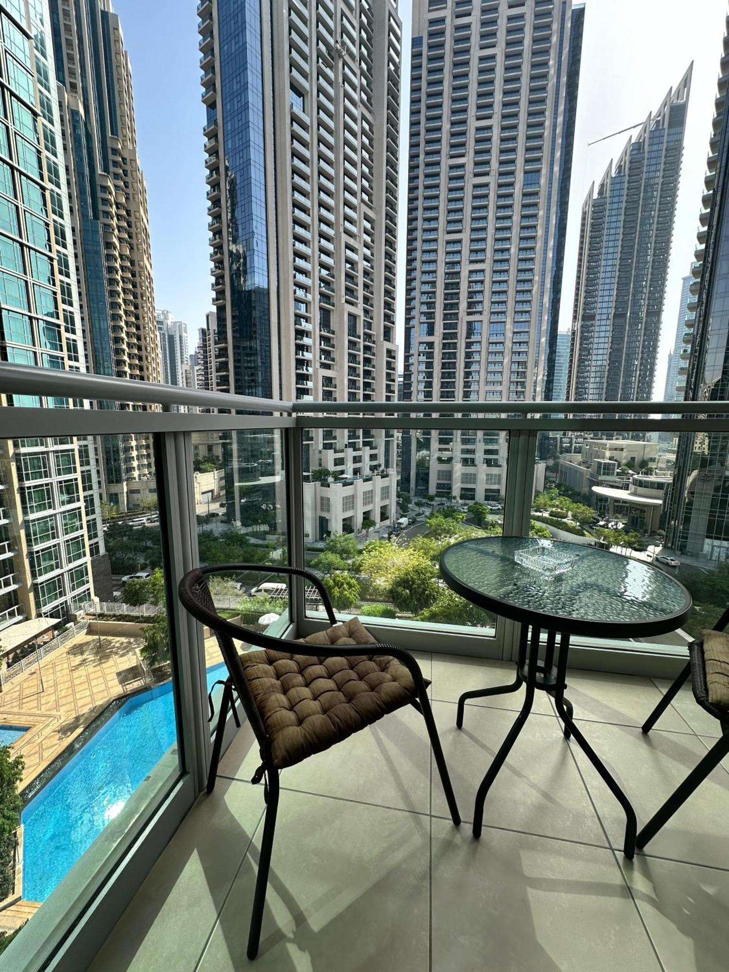 The Residences 1 - Luxury 1br In Downtown - 2 Mins Walk To Burj Khalifa & Mall Dubai