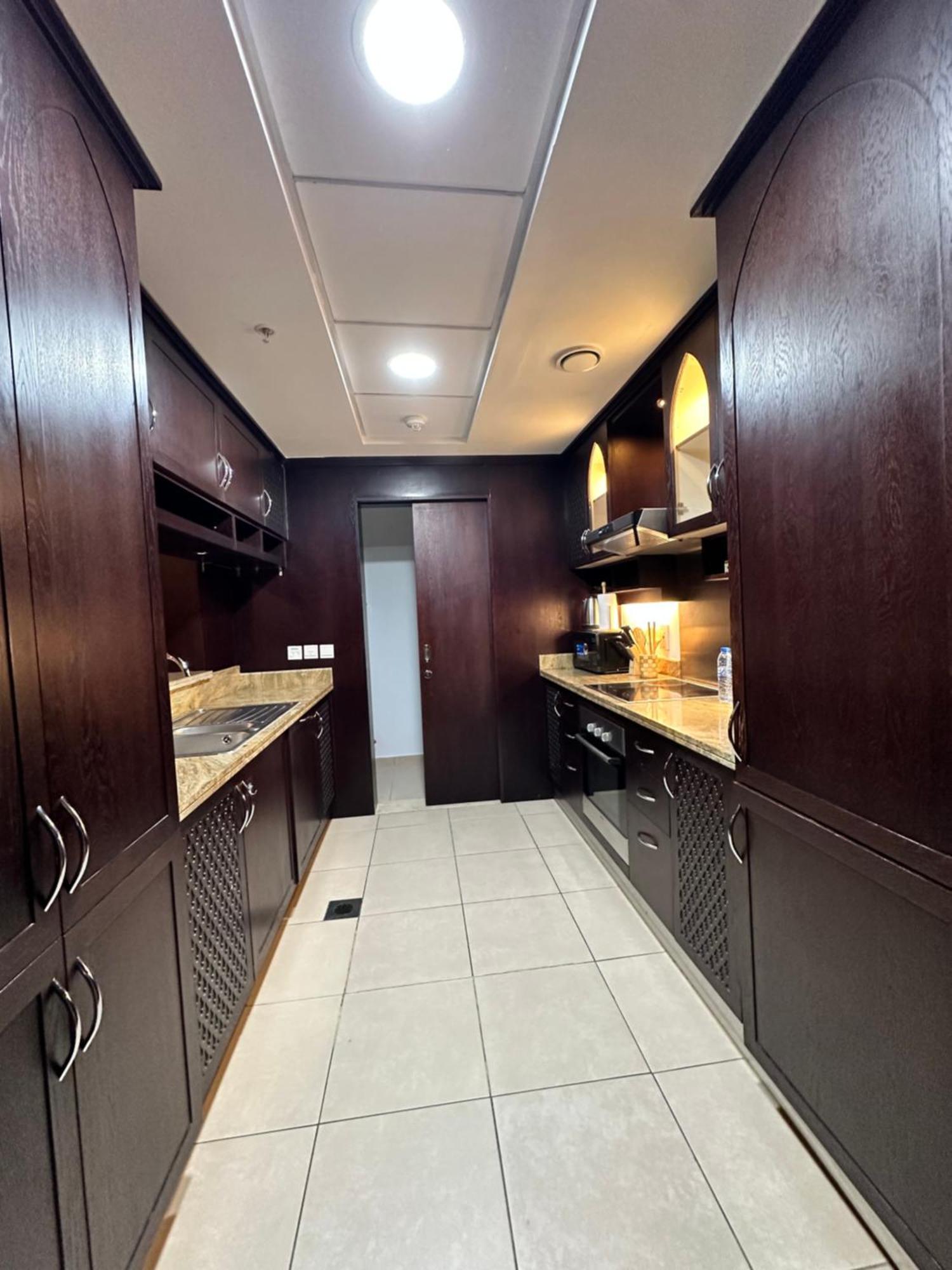 The Residences 1 - Luxury 1br In Downtown - 2 Mins Walk To Burj Khalifa & Mall Apartment *