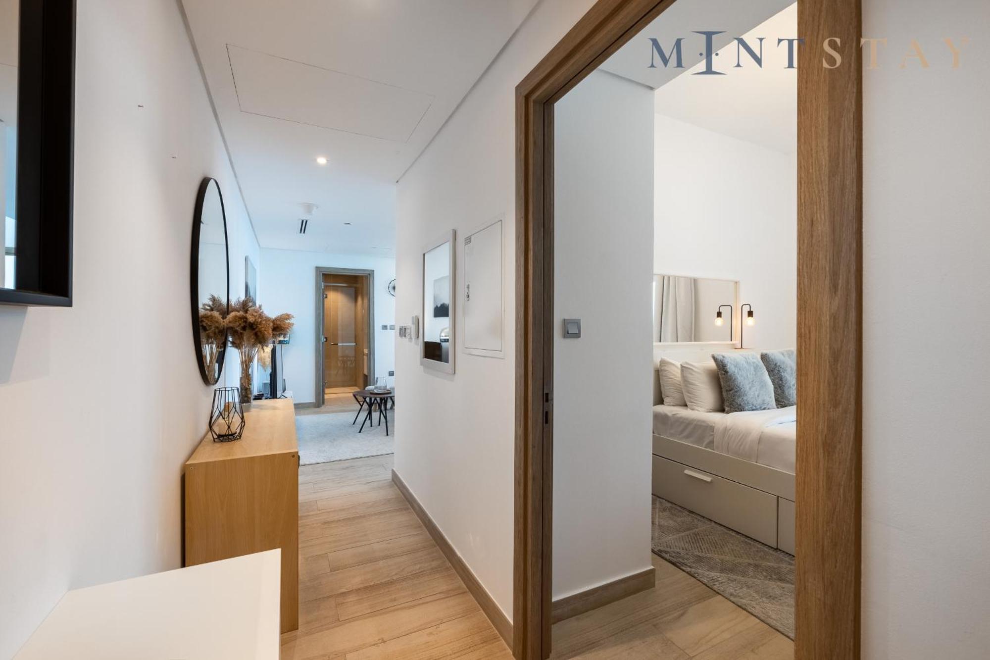One, Marina - Mint Apartment