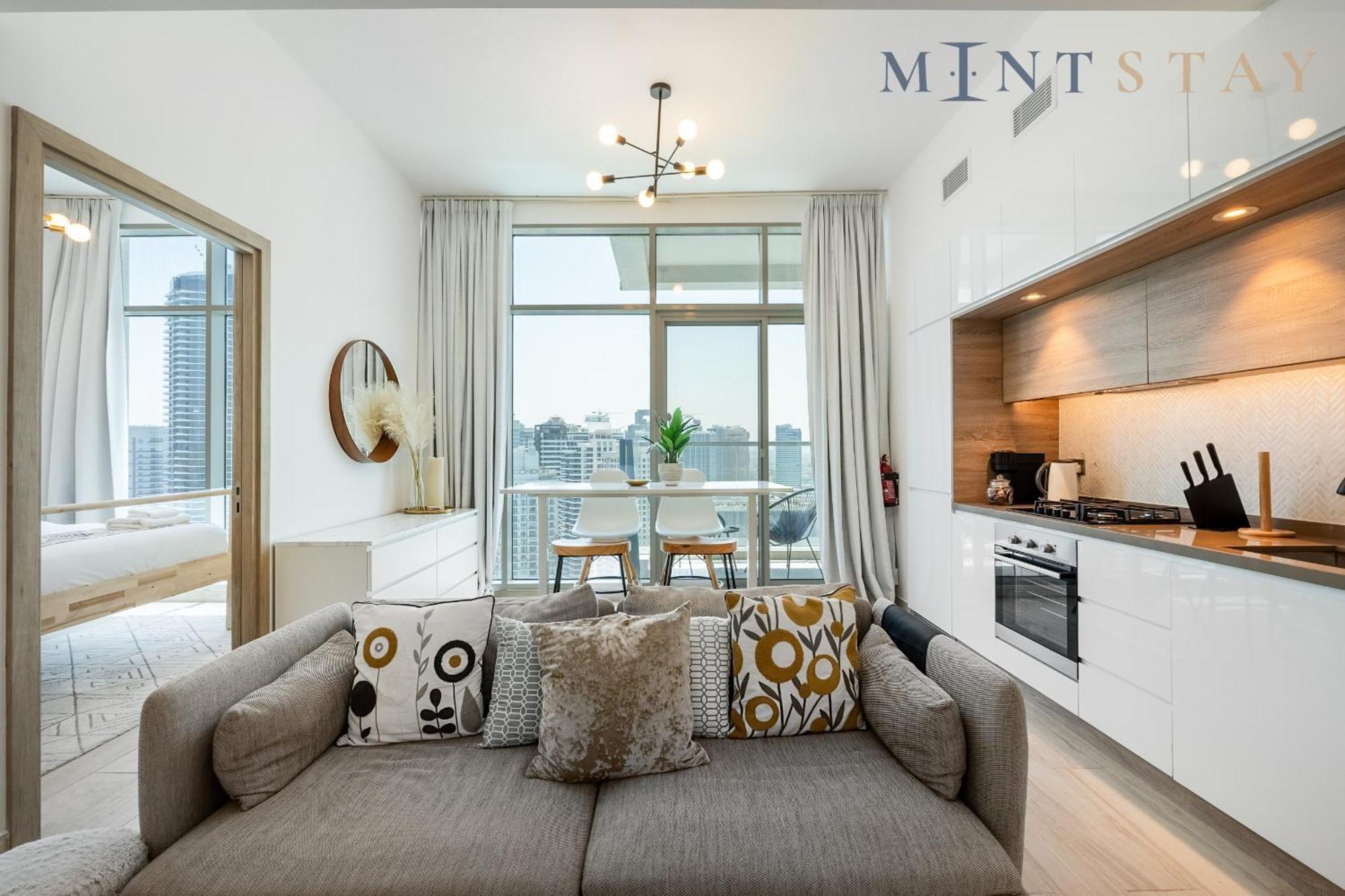 One, Marina - Mint Apartment Dubai