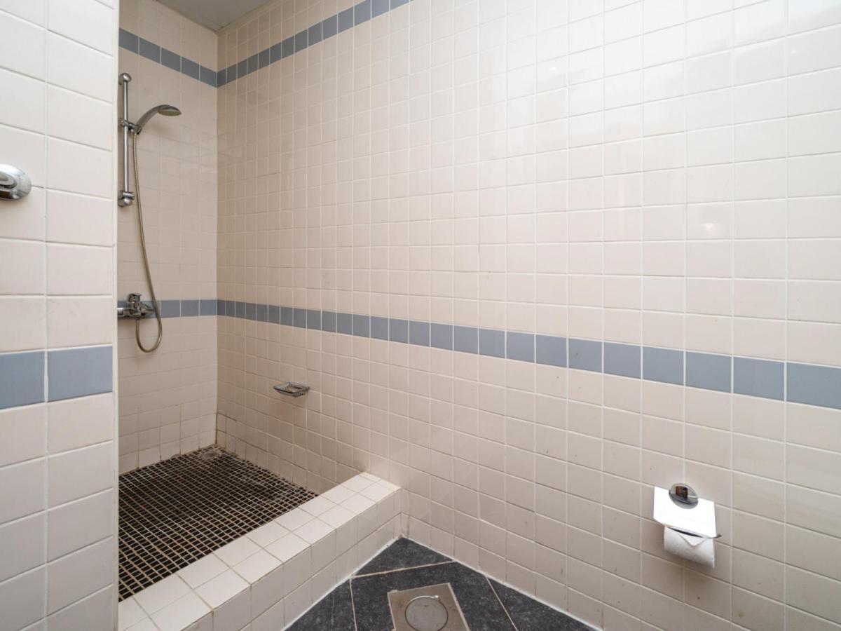 Spacious 2 Bedroom In Tecom Apartment