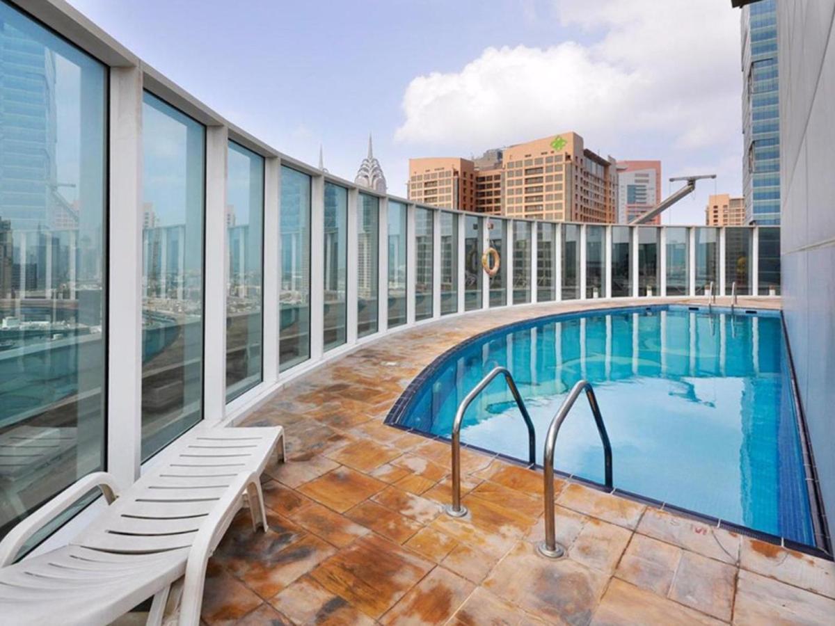 Spacious 2 Bedroom In Tecom Apartment *