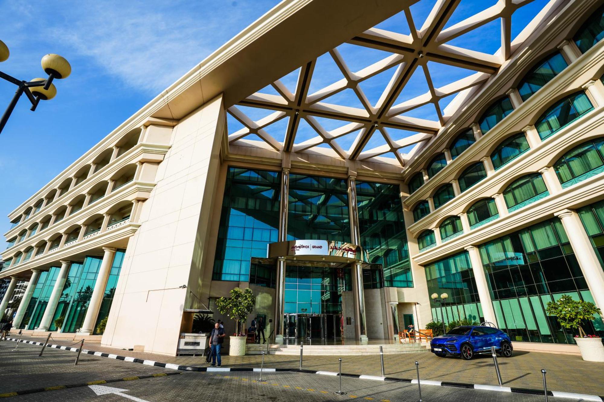 Moevenpick Grand Al Bustan 5*