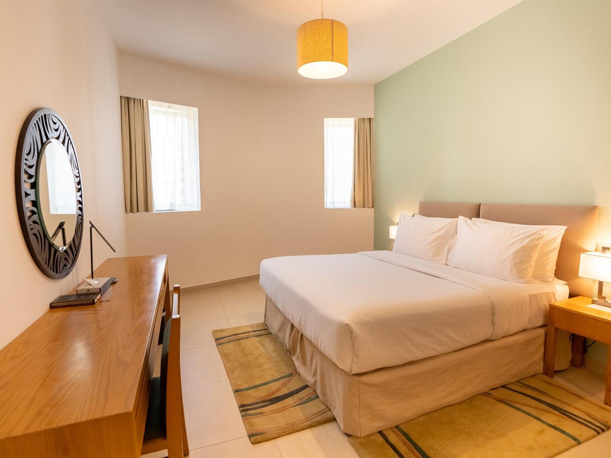 Grand Heights 4*