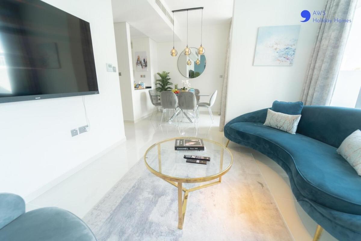 Aws Homes - Elegant Townhouse With Garden Villa