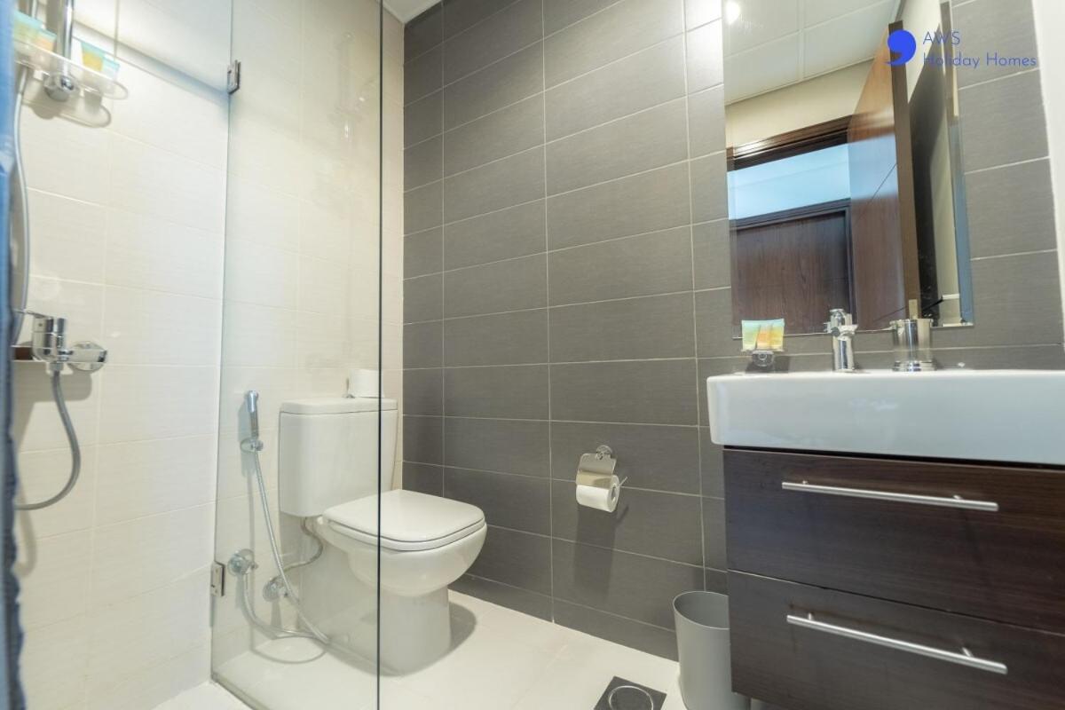 Villa Aws Homes - Elegant Townhouse With Garden *