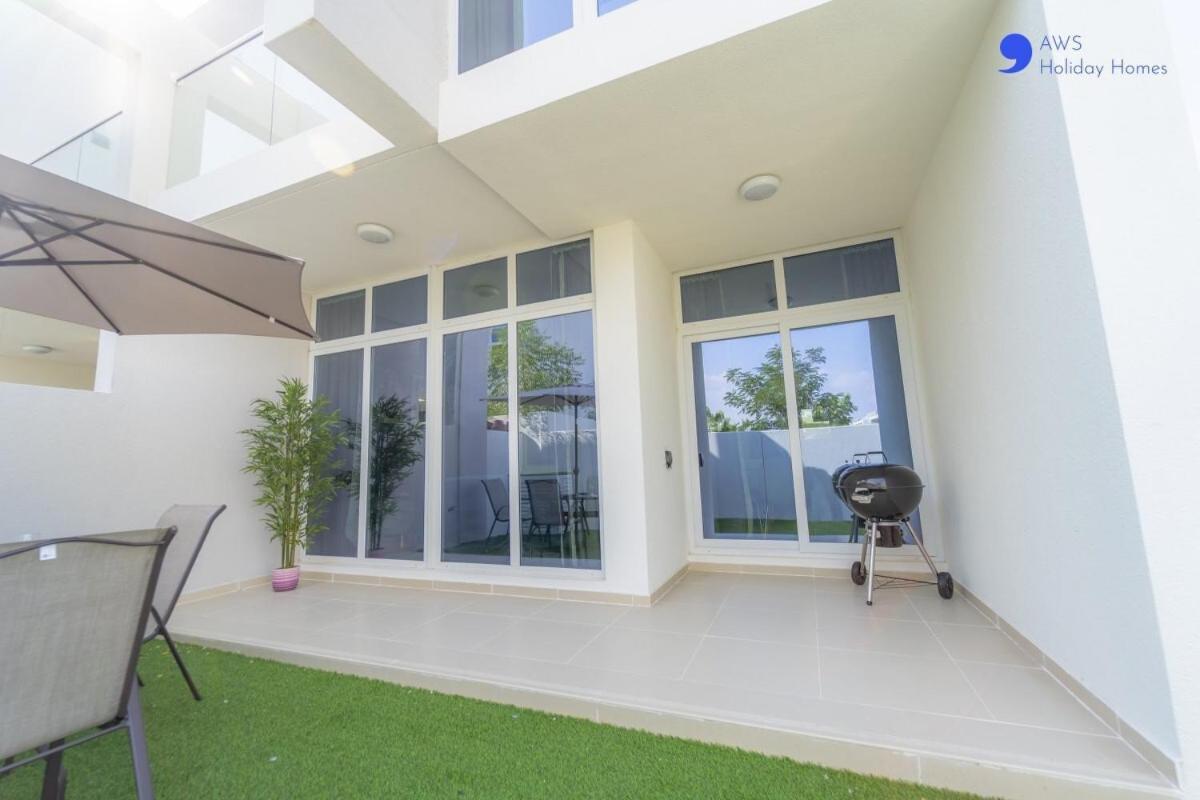 Aws Homes - Elegant Townhouse With Garden Dubai