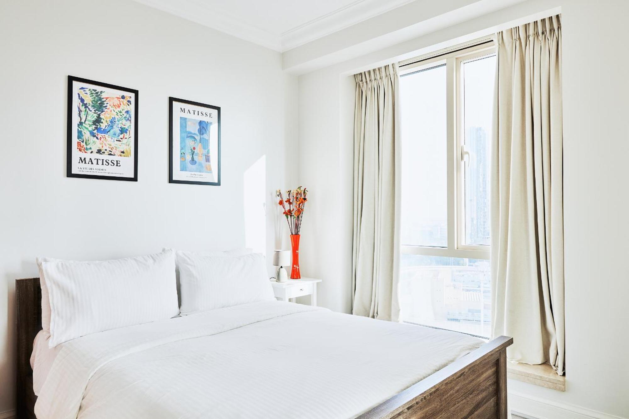 Apartment Luxury Marina Views On Marina Walk Waterfront 3 Bed Property