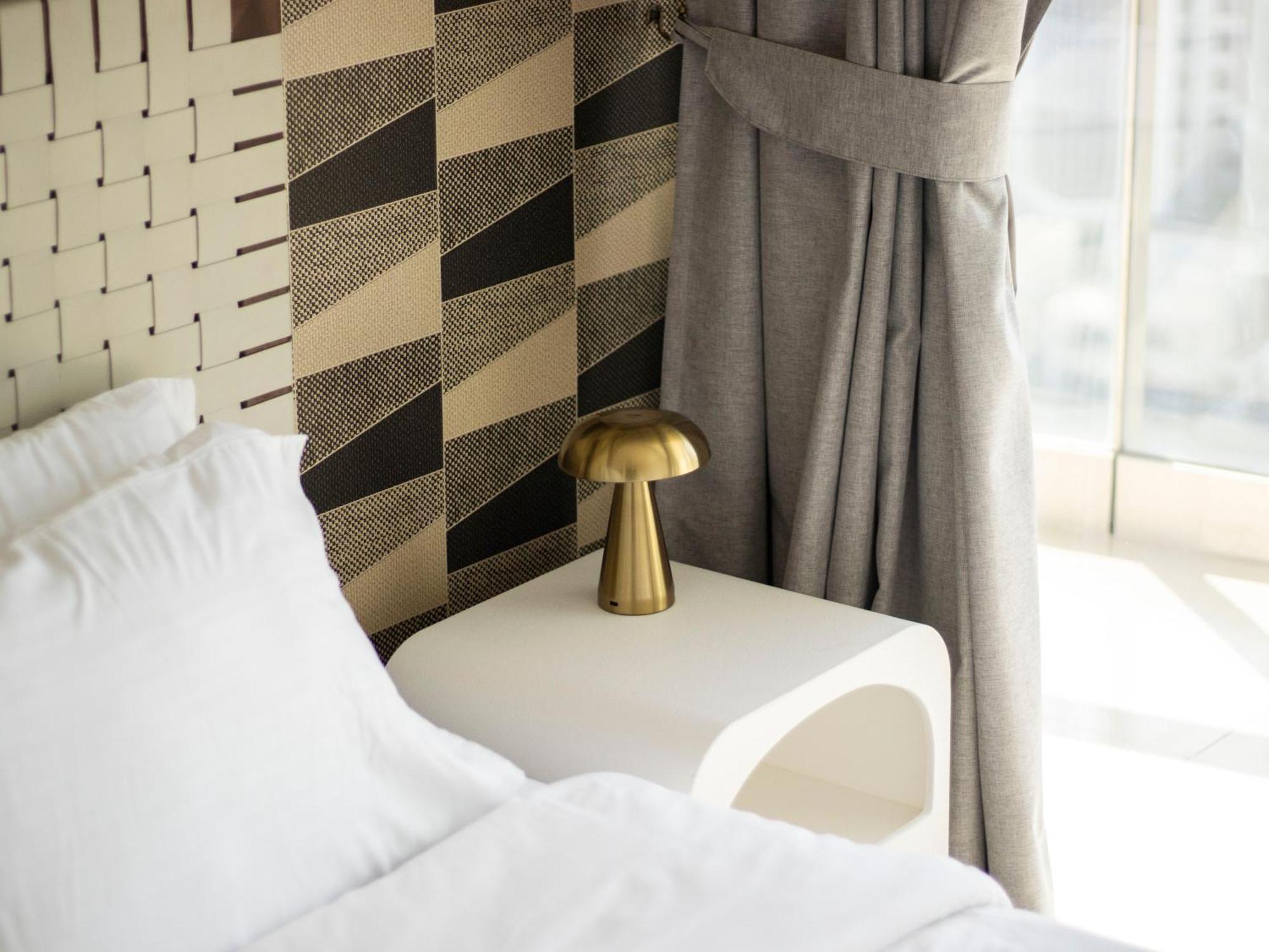 Downtown Chic Easy Walk To Mall & Fountain * Dubai