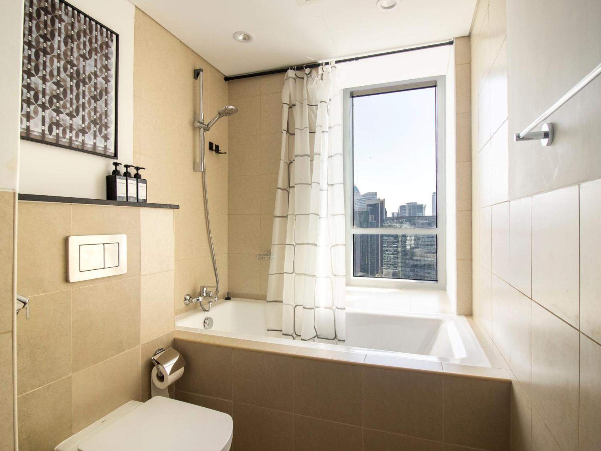 Downtown Chic Easy Walk To Mall & Fountain Apartment