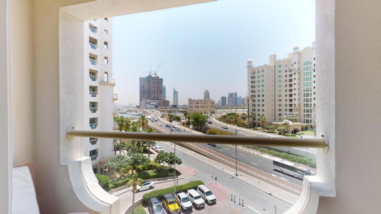 Dabas Palm Shores Elegant Four Beds Dubai