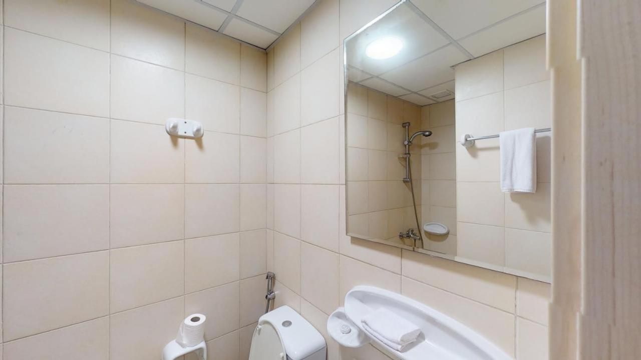 Dabas Palm Shores Elegant Four Beds Apartment