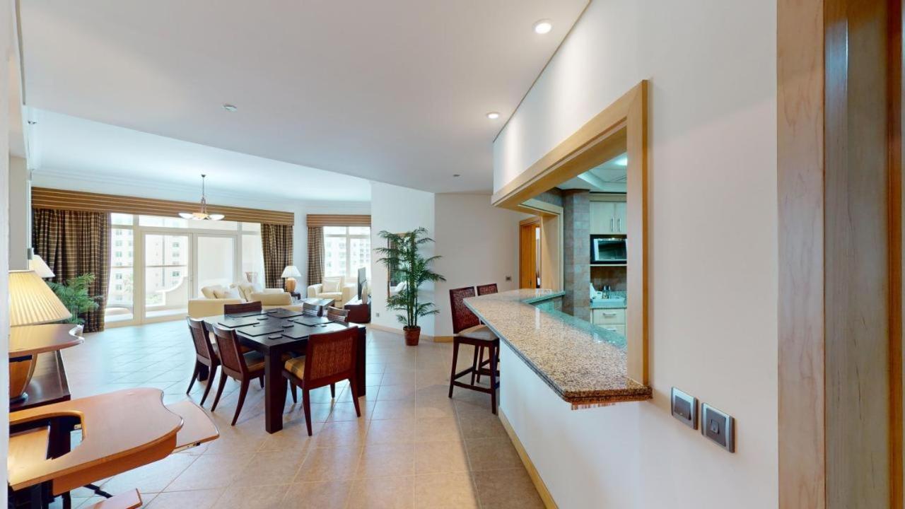 Dabas Palm Shores Elegant Four Beds * Dubai
