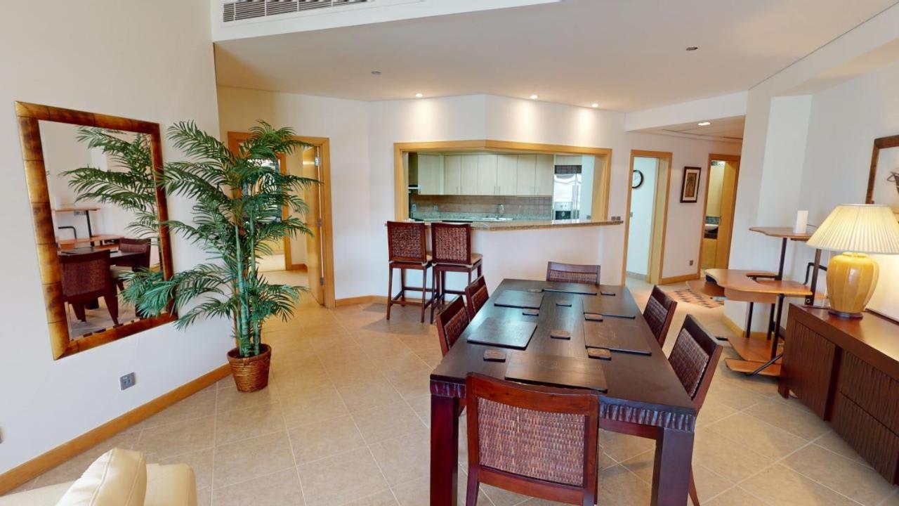 Dabas Palm Shores Elegant Four Beds * Dubai