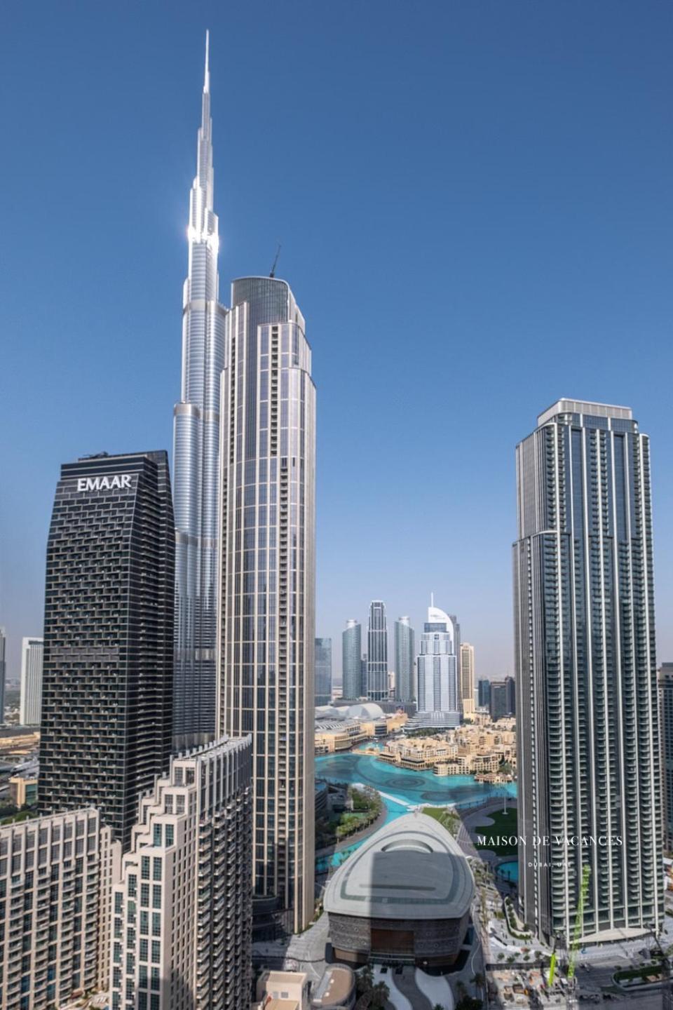 Three Bedroom In Downtown With Burj Khalifa View Apartment Dubai