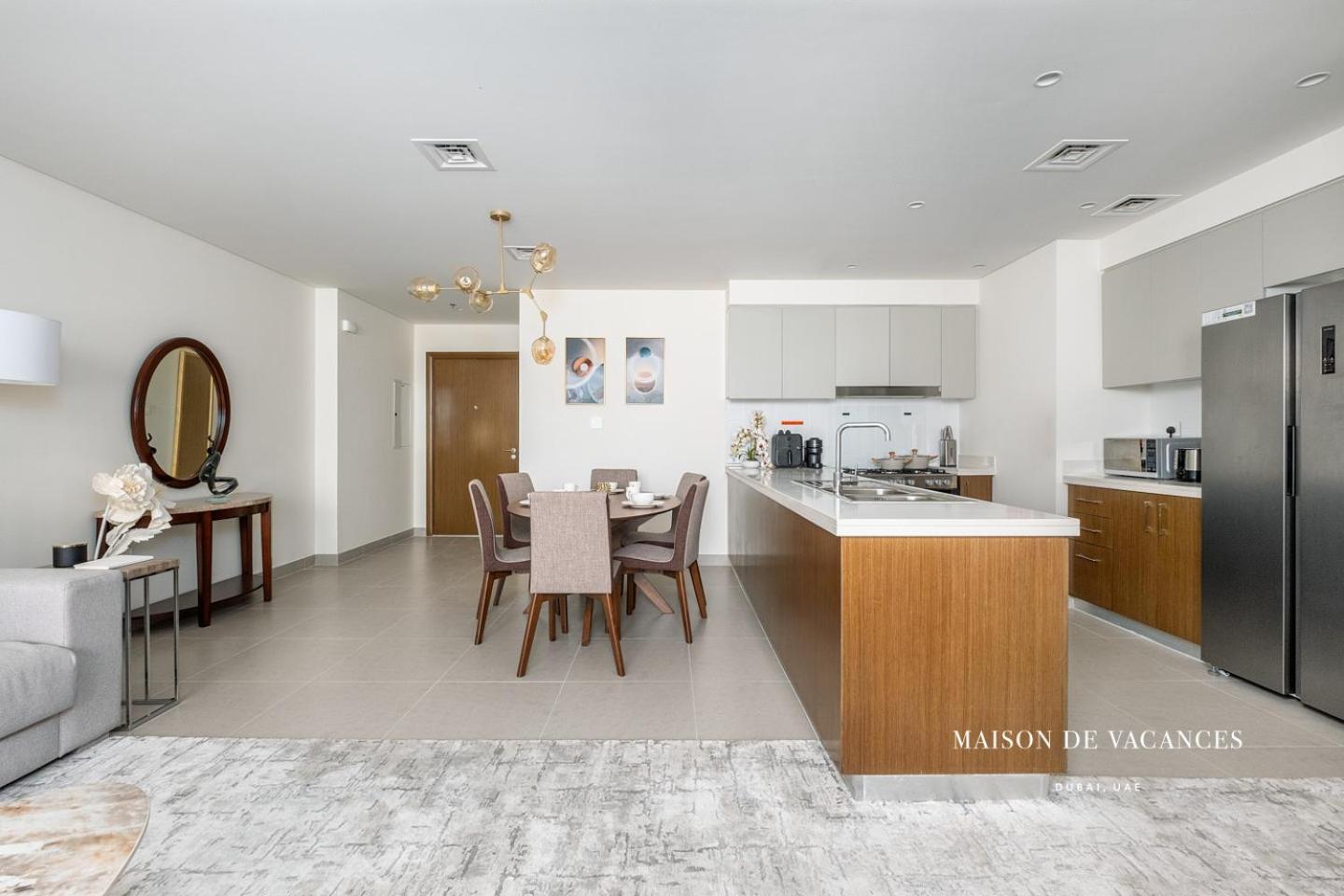 Apartment Three Bedroom In Downtown With Burj Khalifa View *