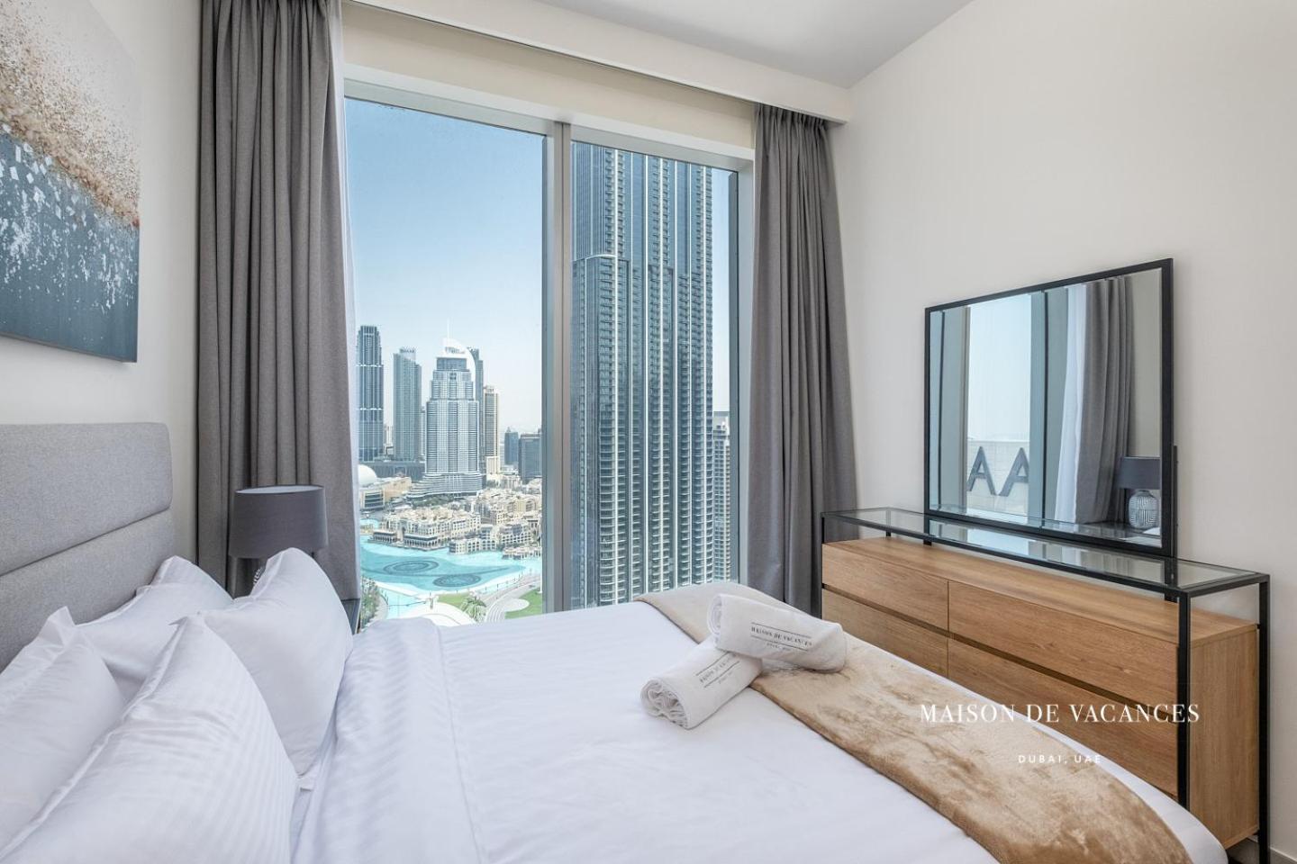 Apartment Three Bedroom In Downtown With Burj Khalifa View