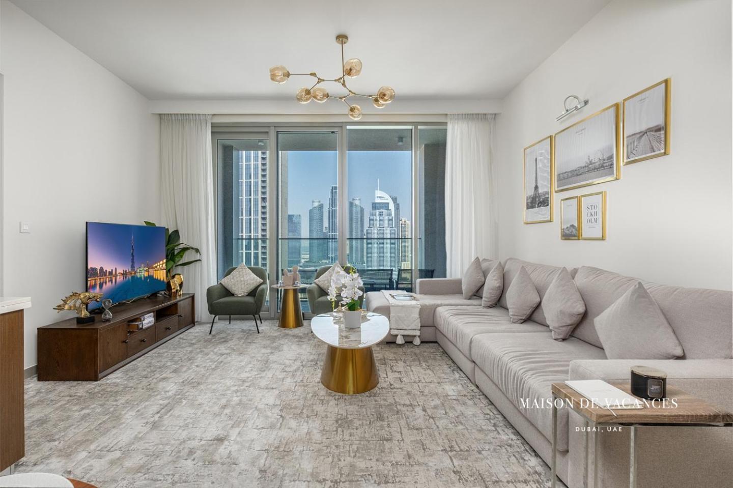 Three Bedroom In Downtown With Burj Khalifa View * Dubai