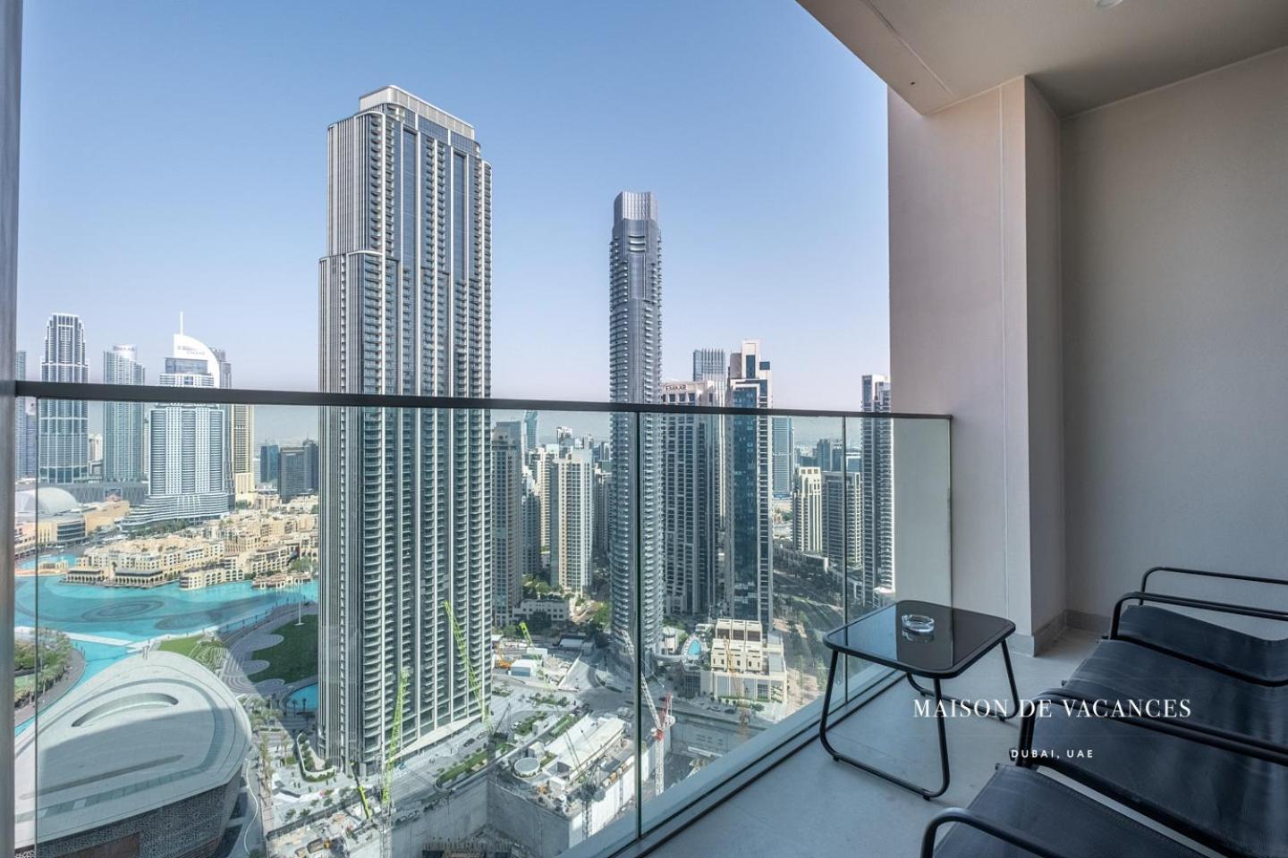 Three Bedroom In Downtown With Burj Khalifa View