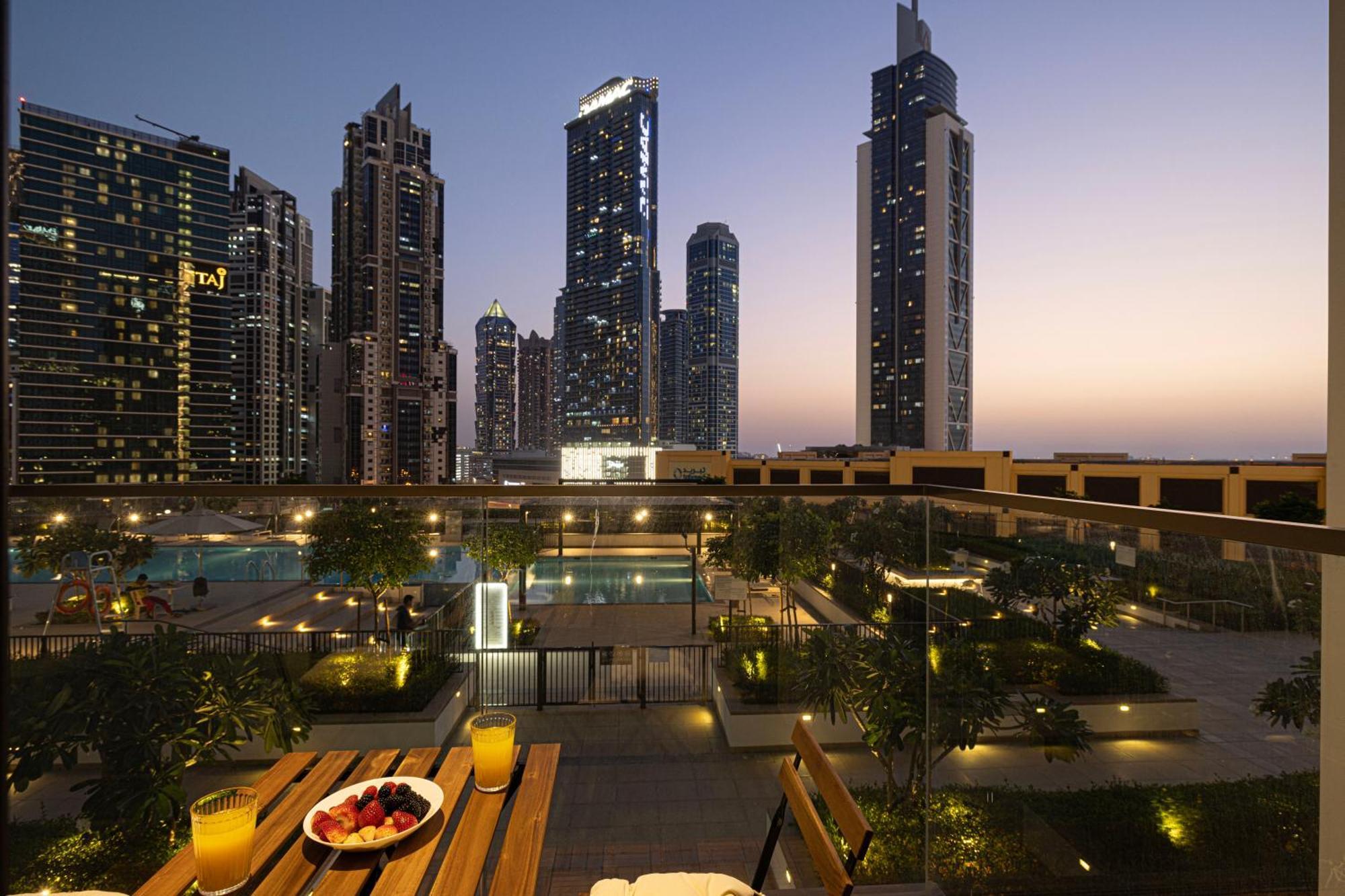 Apartment Downtown Luxurious 2br Near Burj Khalifa *