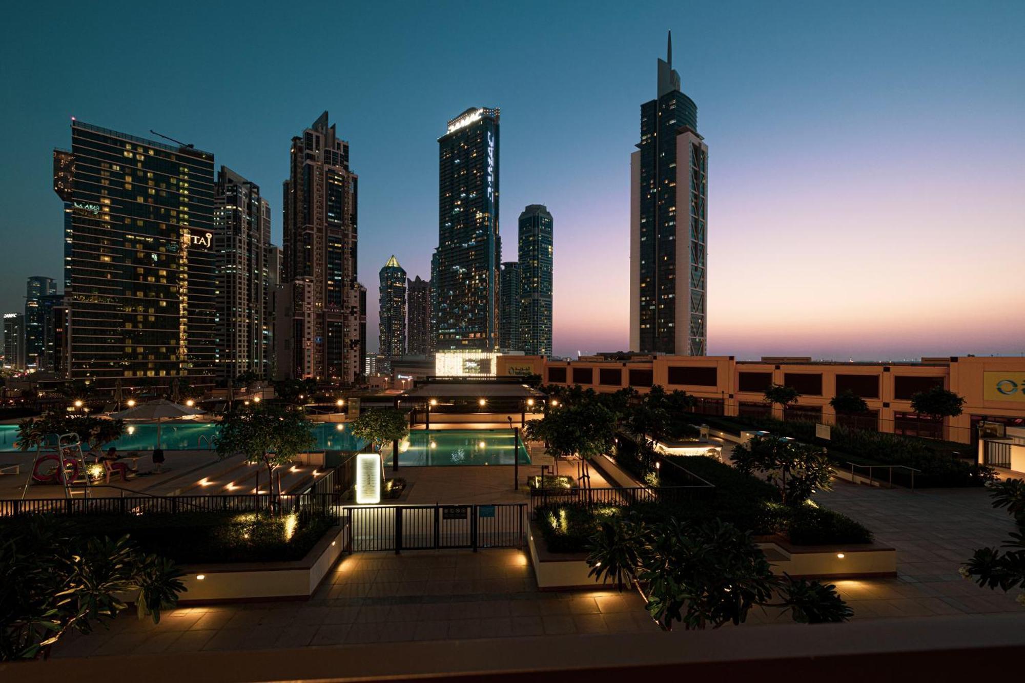 Downtown Luxurious 2br Near Burj Khalifa Apartment Dubai