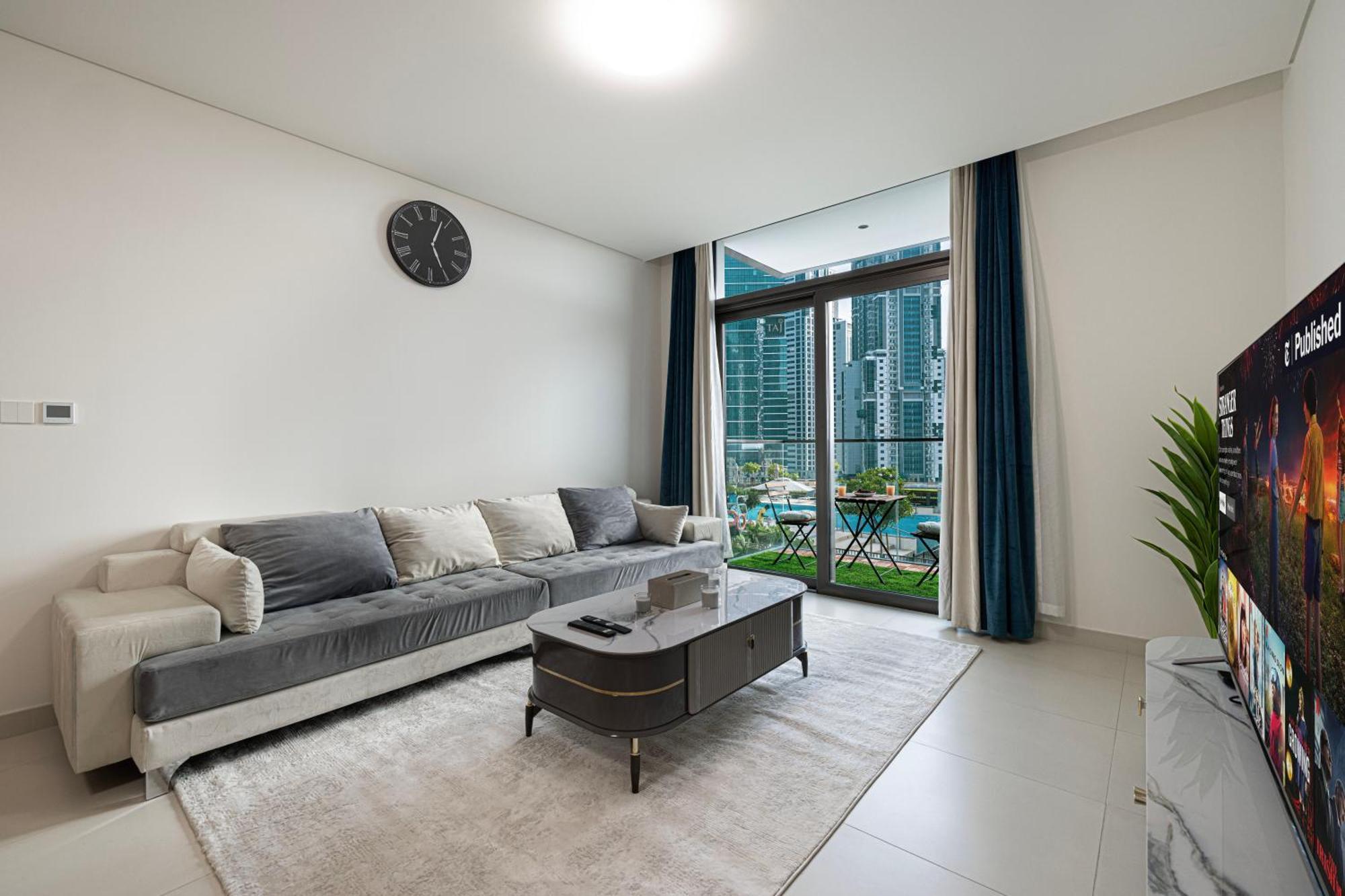 Downtown Luxurious 2br Near Burj Khalifa