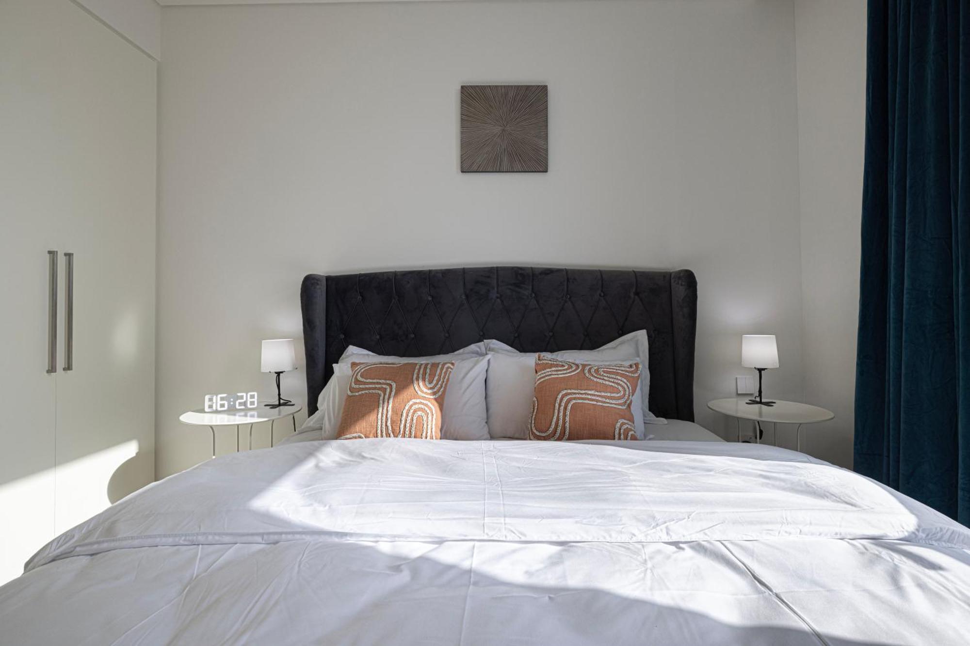 Downtown Luxurious 2br Near Burj Khalifa *