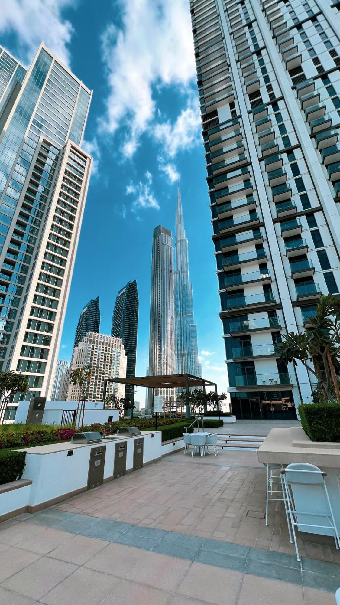 Downtown Luxurious 2br Near Burj Khalifa *