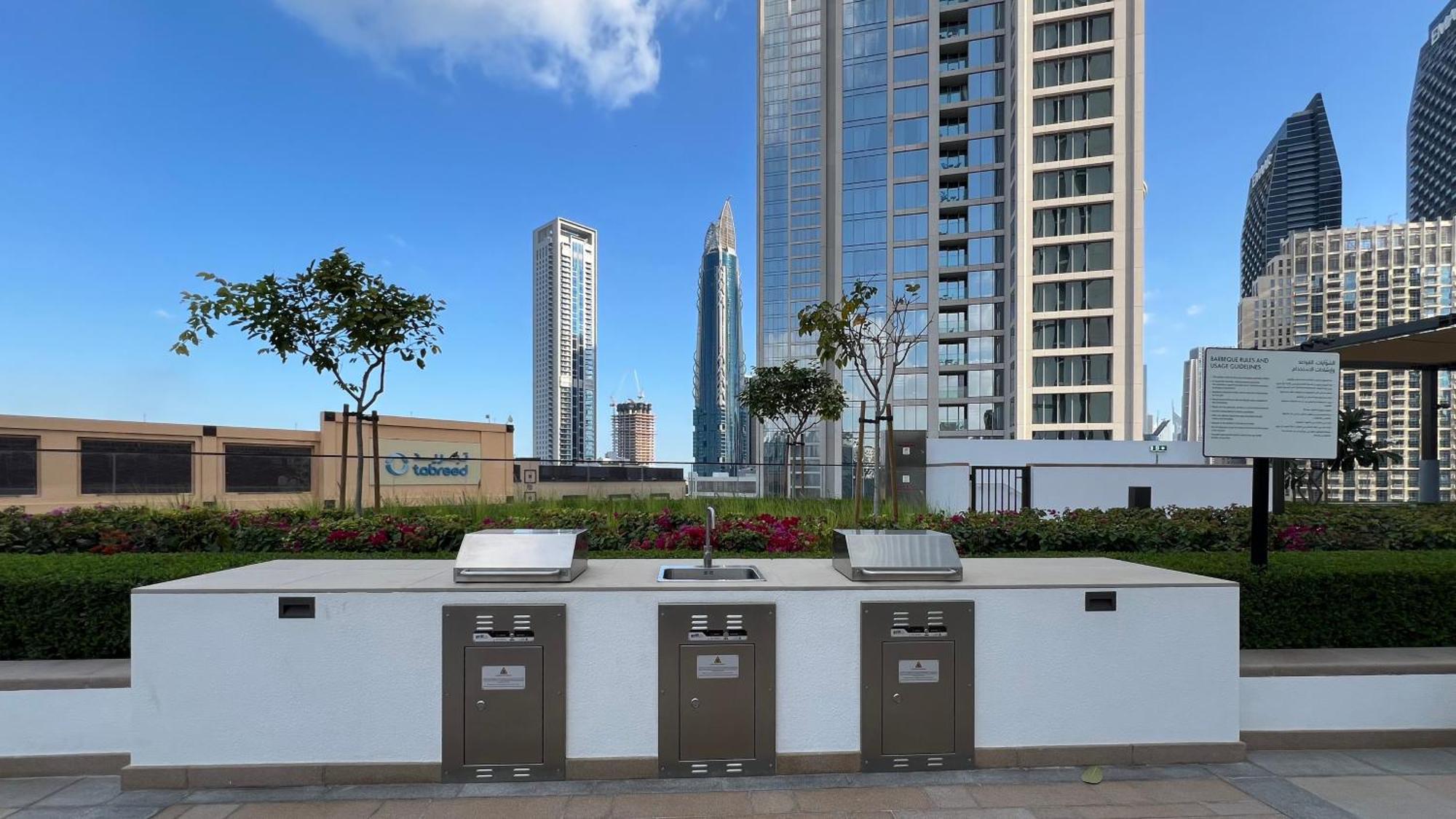 Downtown Luxurious 2br Near Burj Khalifa Apartment *