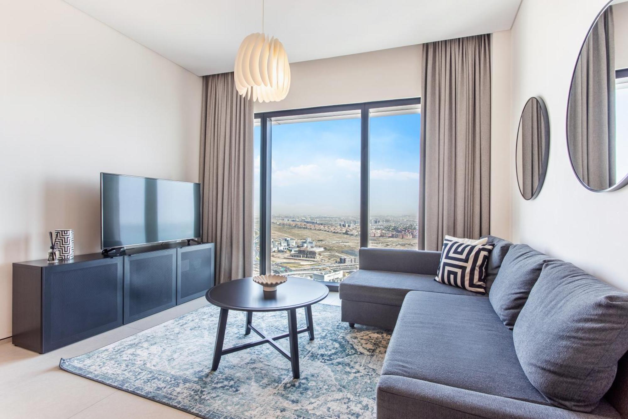 Family-friendly 2br At Address Apartment *