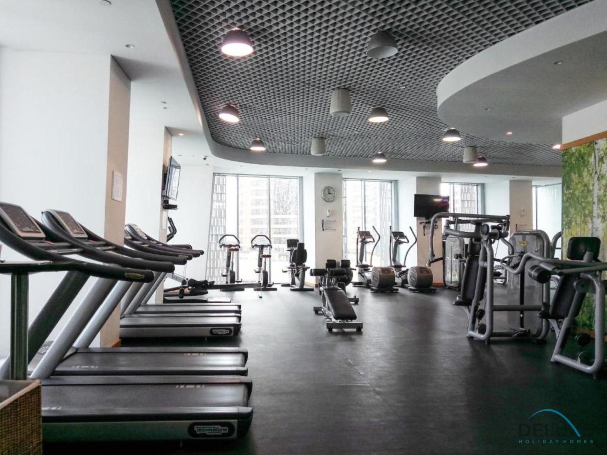 Sophisticated 2br In Cayan Tower, Marina By Deluxe Homes Dubai