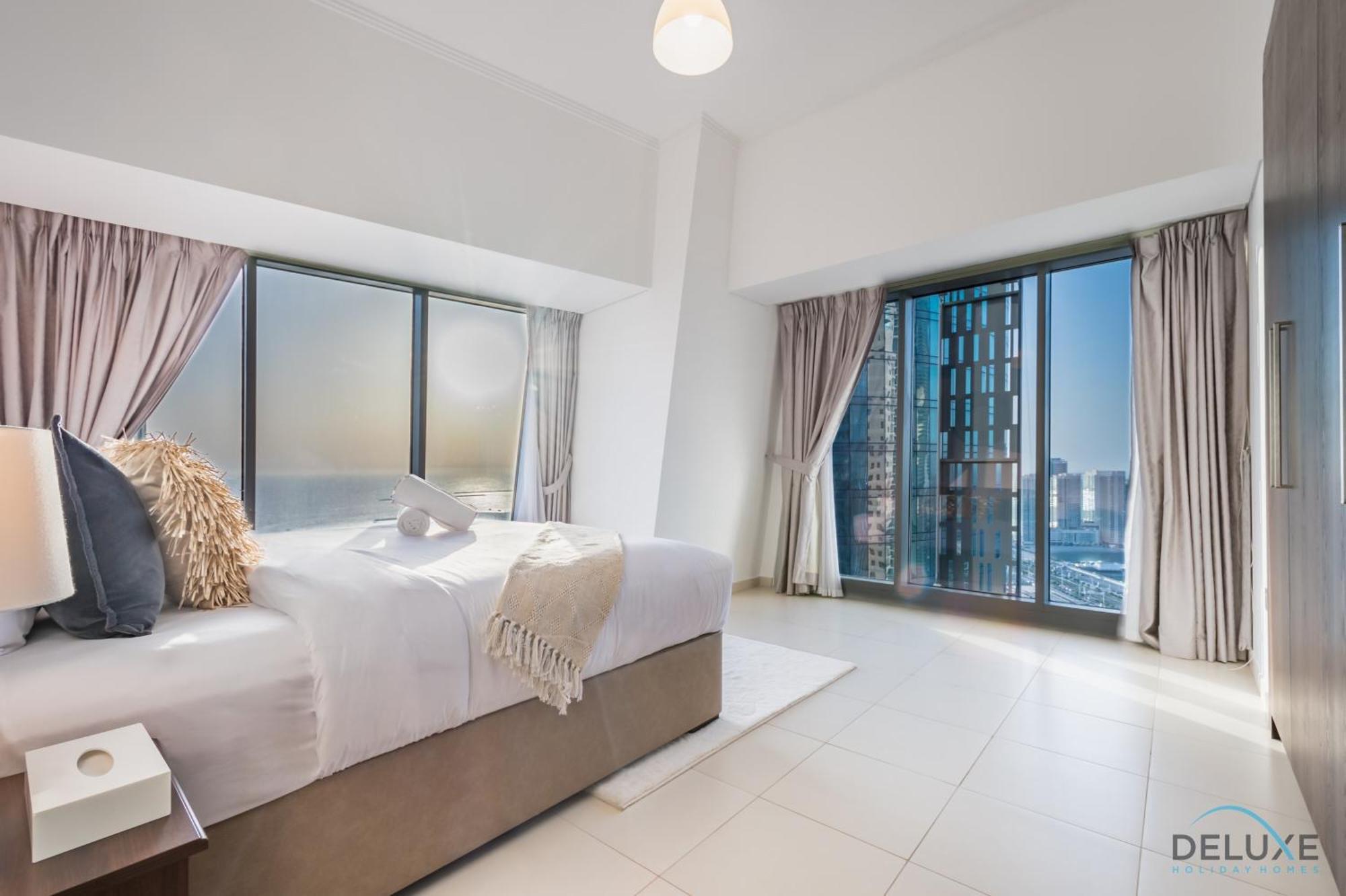 Sophisticated 2br In Cayan Tower, Marina By Deluxe Homes * Dubai