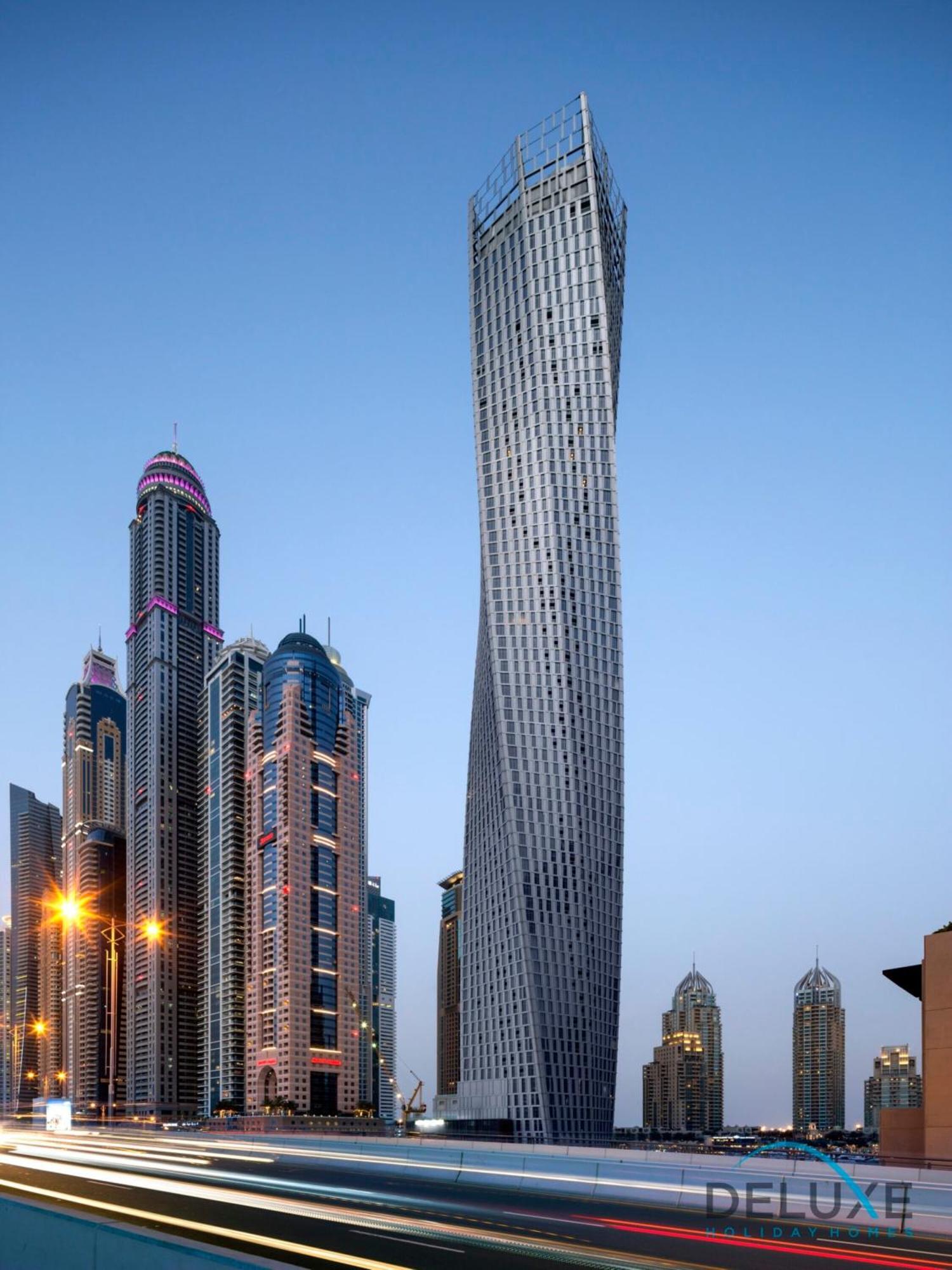Sophisticated 2br In Cayan Tower, Marina By Deluxe Homes Apartment