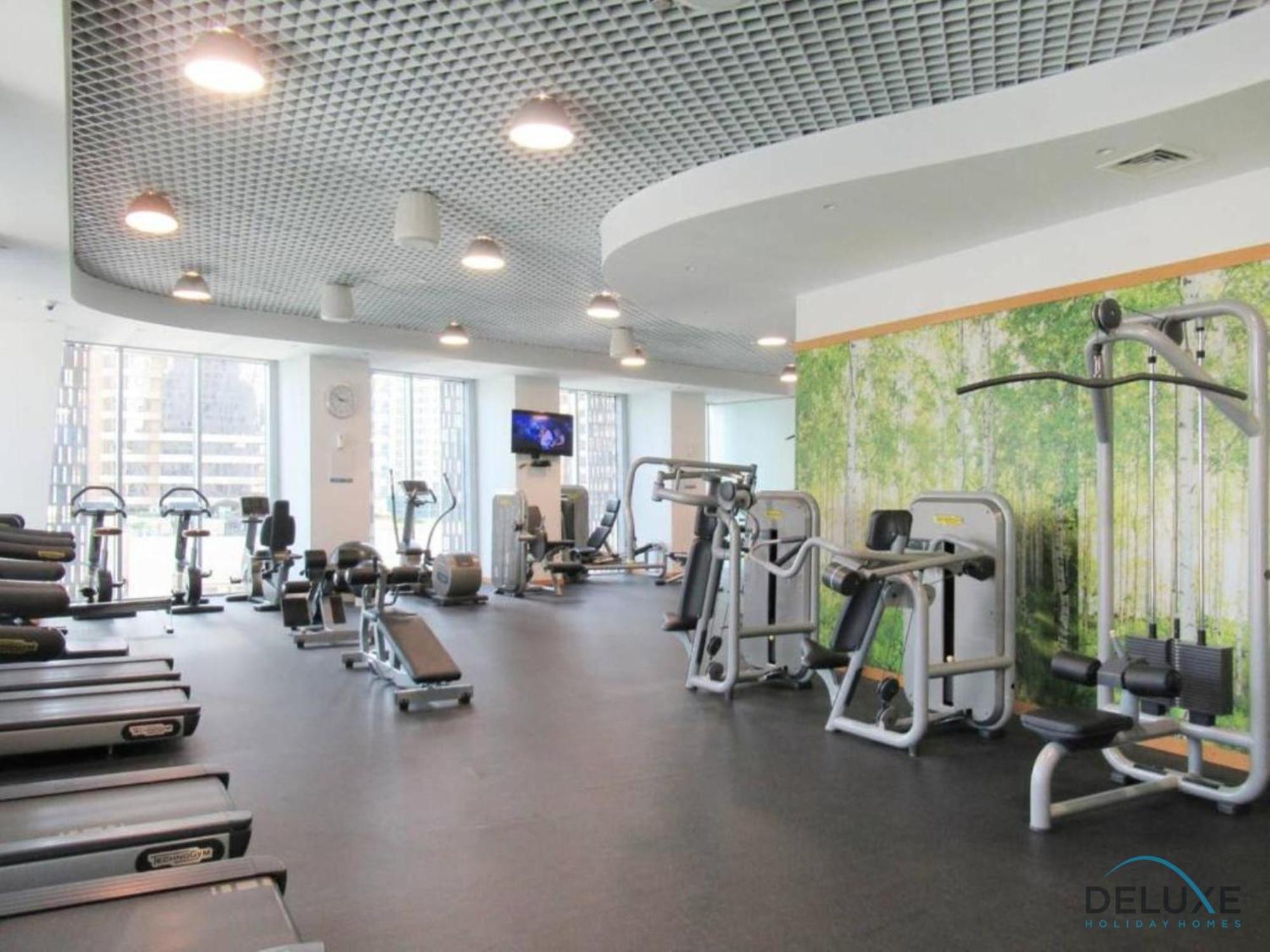 Sophisticated 2br In Cayan Tower, Marina By Deluxe Homes Apartment Dubai